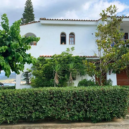 A Place Of Philoxenia * Aigeira